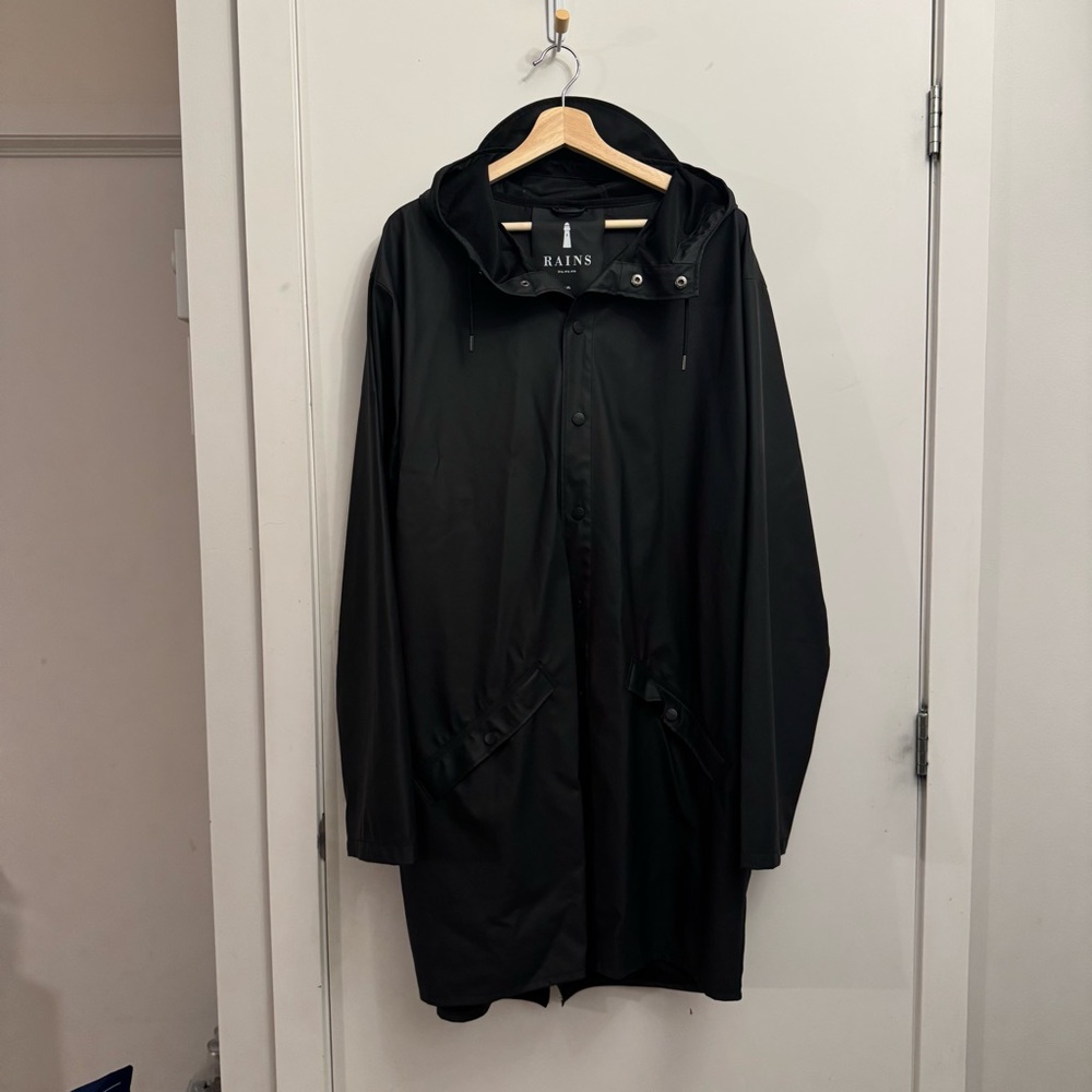 Rains Black Raincoat Essential for All-Weather Style